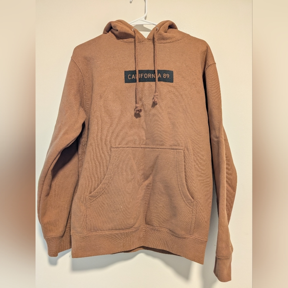 Brown Pullover Sweatshirt with Ribbed Cuffs